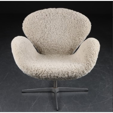 Unique Swan Chair by Arne Jacobsen